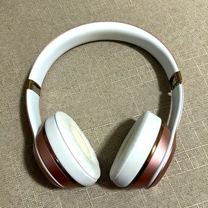 Beats solo 3 Headphones